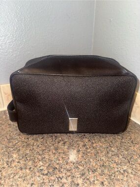 Alfred Dunhill London Black Grained Leather Toiletry Bag/Dopp Kit Pouch Like New